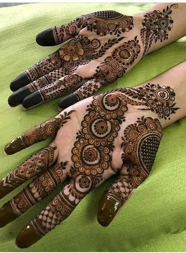 Punjabi Royal Front Hand Mehndi Design idea