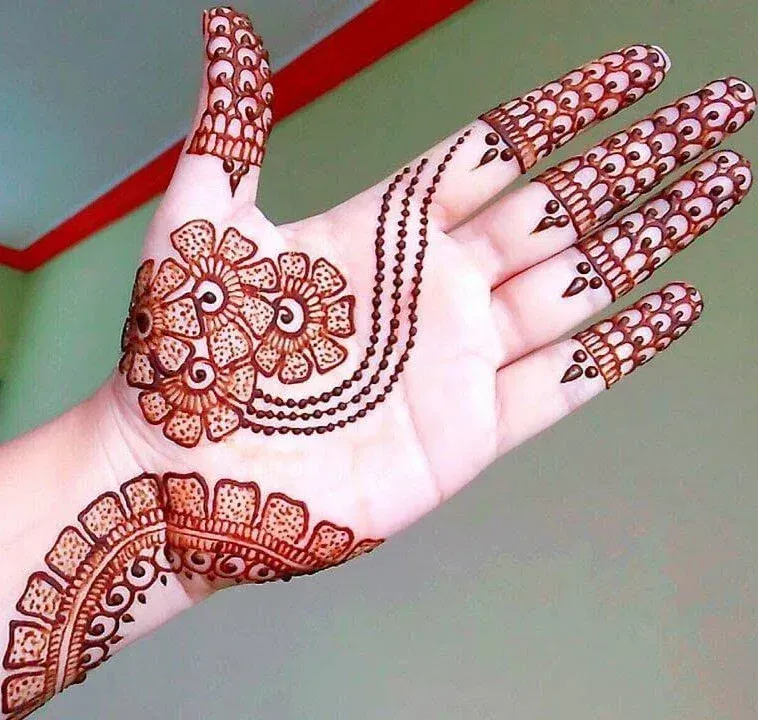 Rabeeca Khan Mehndi Design idea