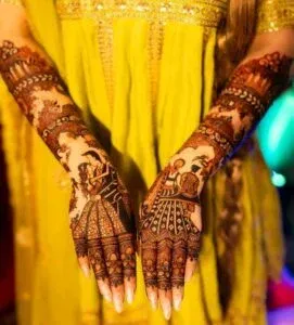 Rabeeca Khan Mehndi Design idea