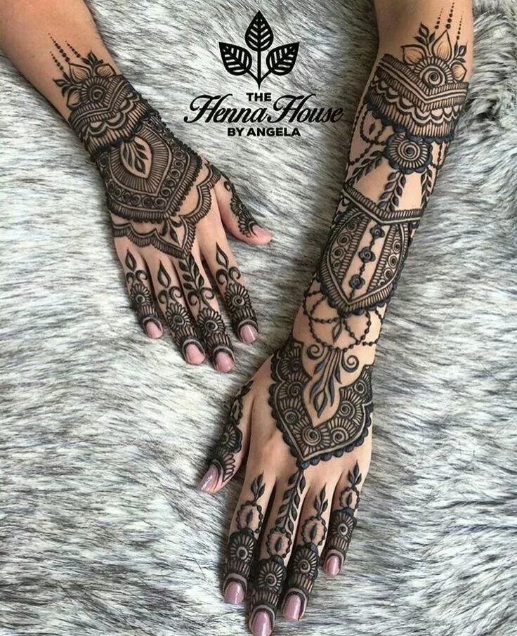 Easy and Beautiful Mehndi Design idea