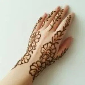 Short Mehndi Design idea