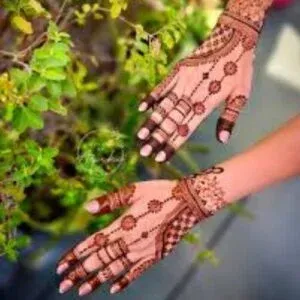 Short Mehndi Design idea
