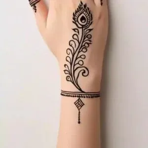 Short Mehndi Design idea