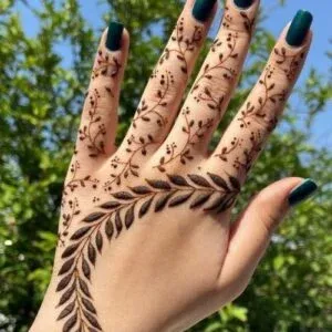 Short Mehndi Design idea