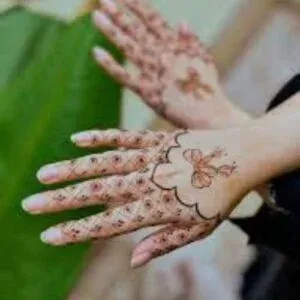 Short Mehndi Design idea