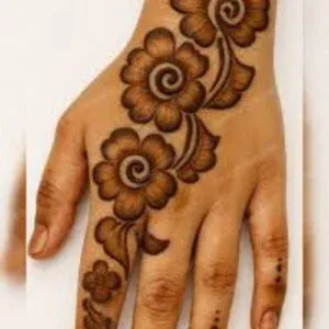 Short Mehndi Design idea