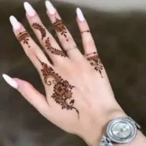 Short Mehndi Design idea