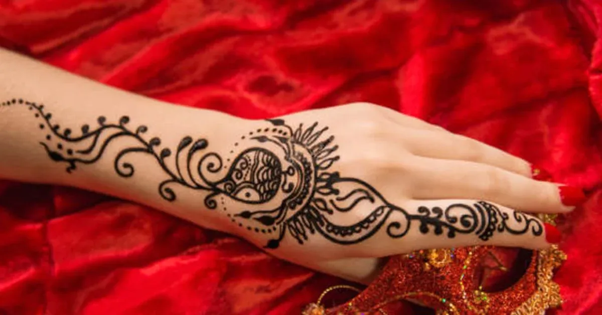 One Side Mehndi Design idea