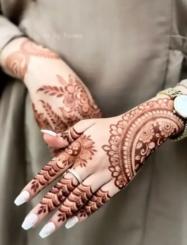 Back Hand Bharwa Mehndi Design idea