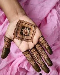 Square Mehndi Design idea