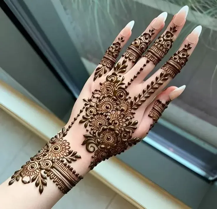 Simple Mehndi Design Images idea