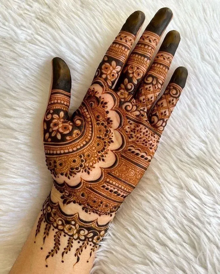 Royal Front Hand Mehndi Design idea