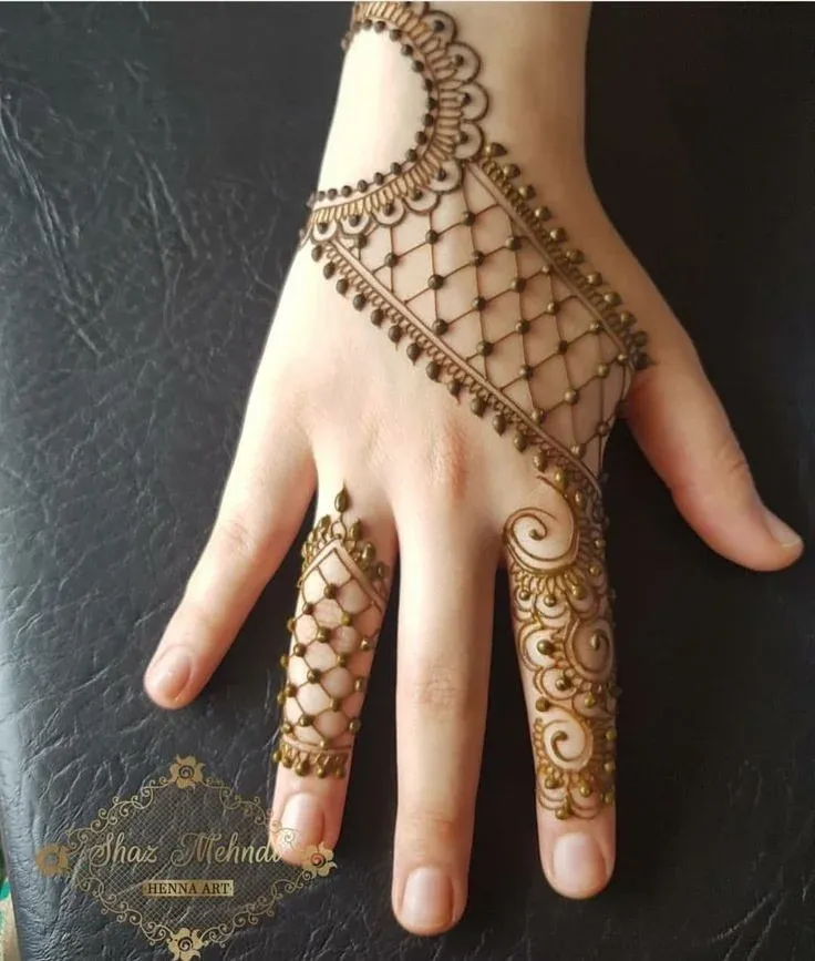Simple Mehndi Designs for Kids idea