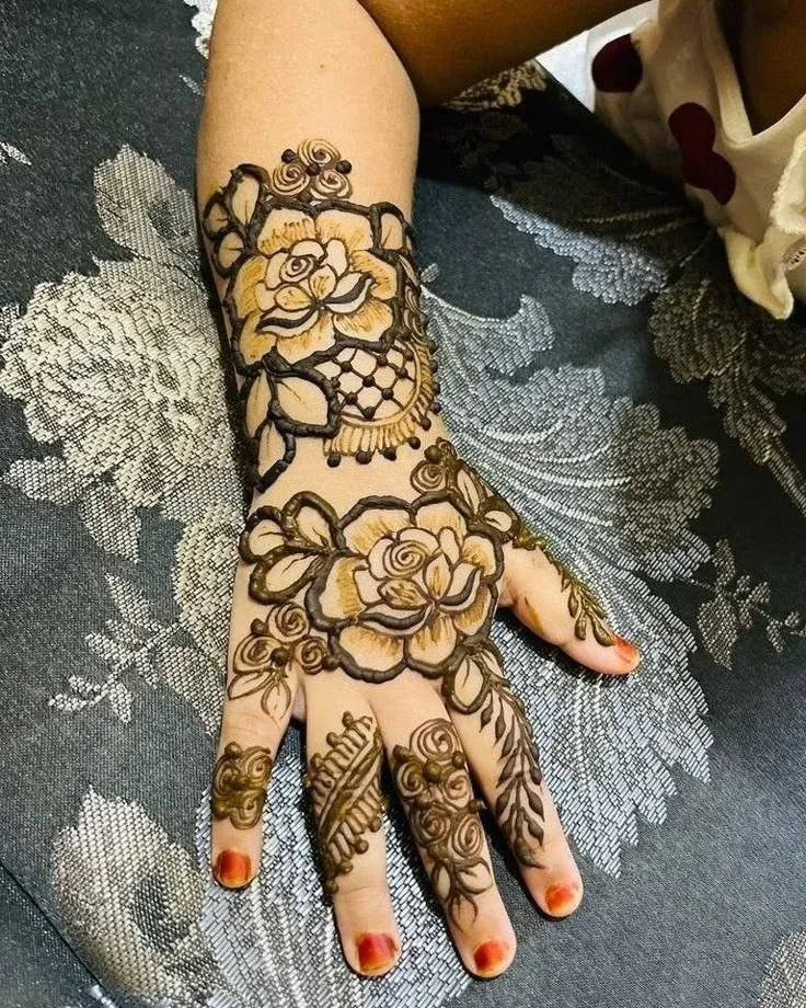 Simple Mehndi Designs for Kids idea