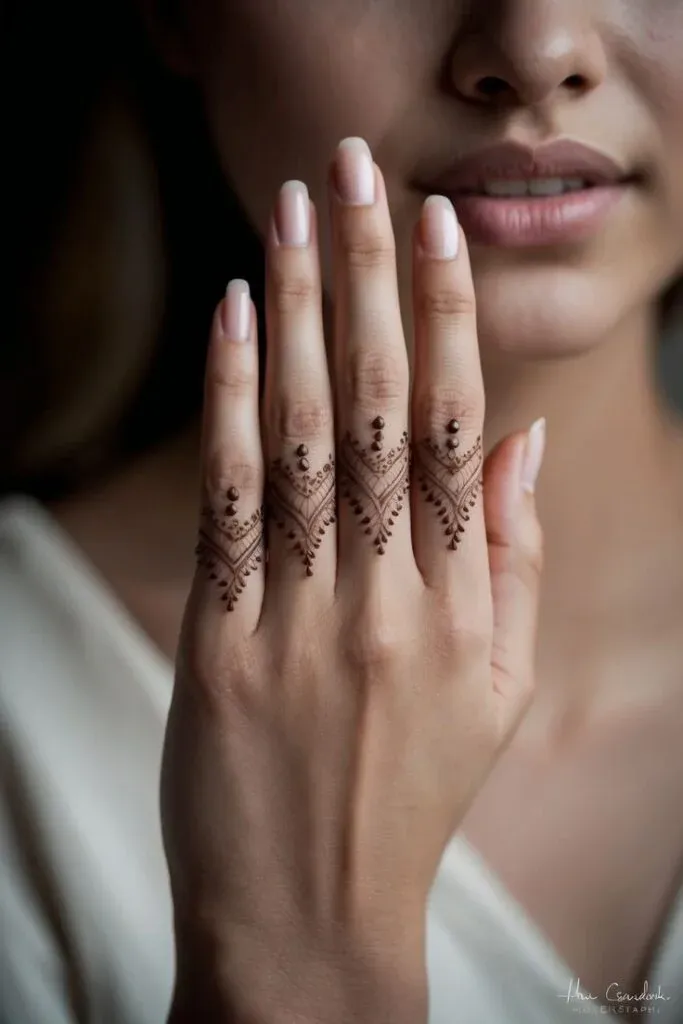 Finger Mehndi Design idea
