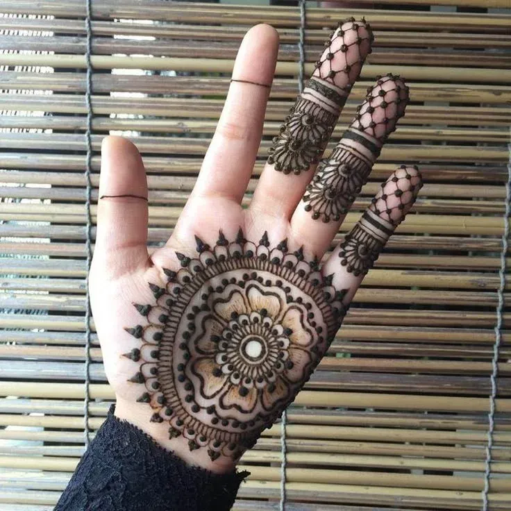 Simple Mehndi Designs for Kids idea