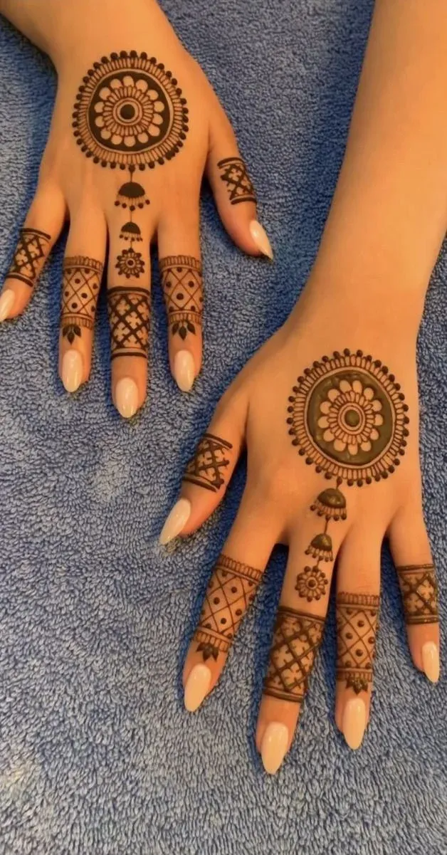 Simple Mehndi Designs for Kids idea