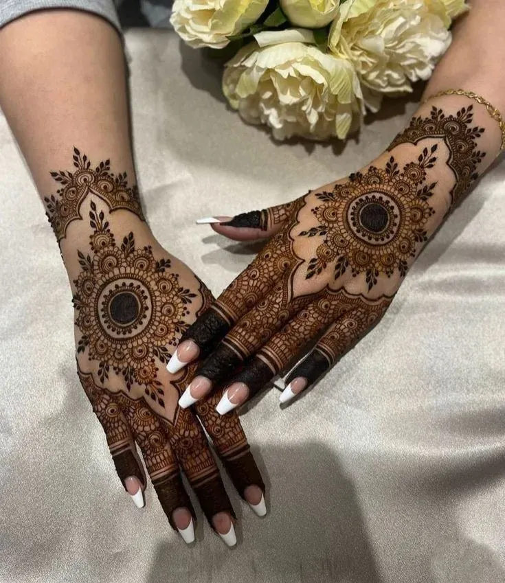 Simple Mehndi Design Images idea