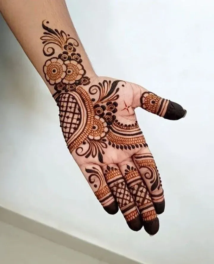 Royal Front Hand Mehndi Design idea