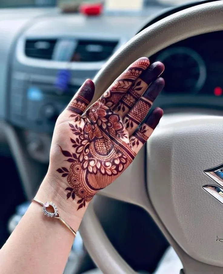 Royal Front Hand Mehndi Design idea
