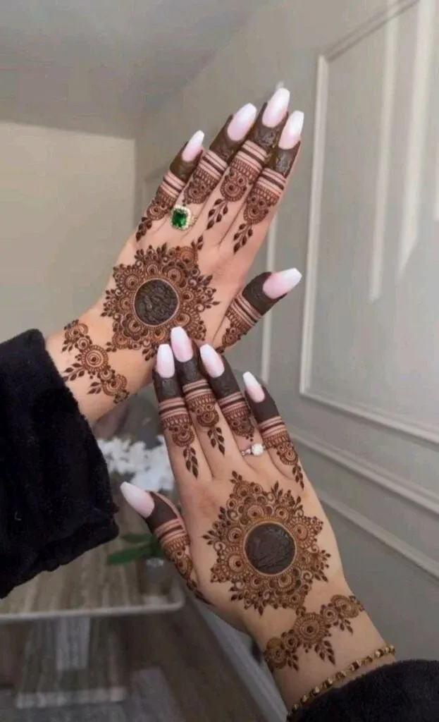 Simple Mehndi Design Images idea