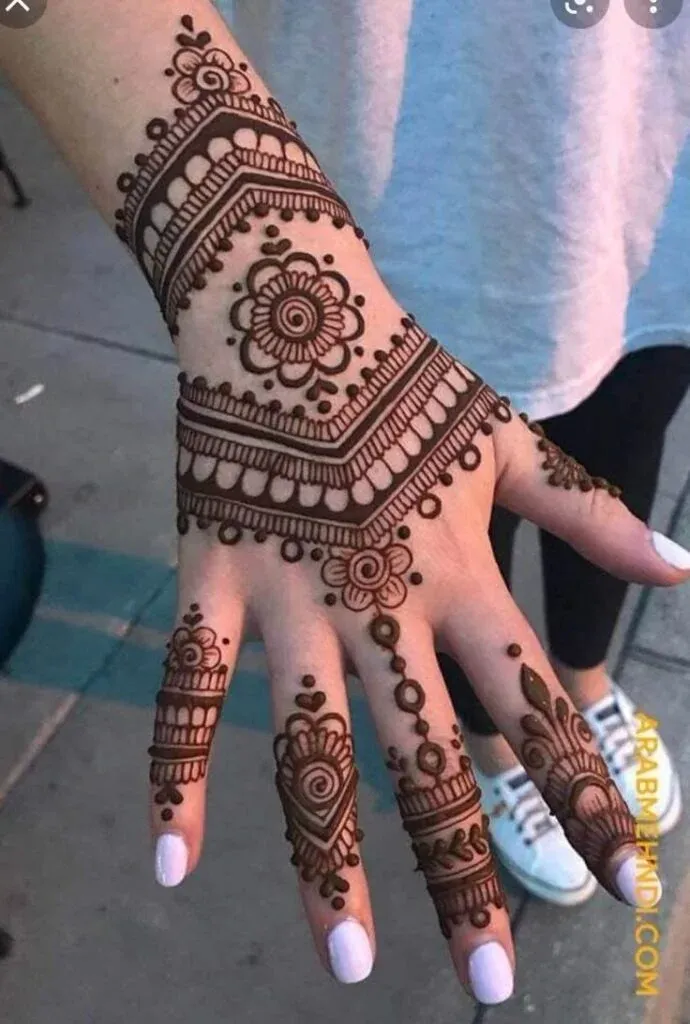 Simple Mehndi Designs for Kids idea