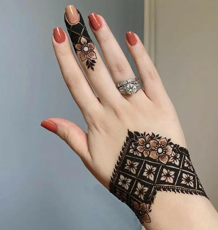 Finger Mehndi Design idea