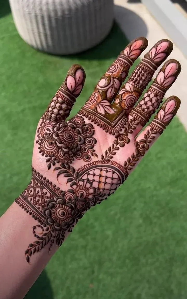 Royal Front Hand Mehndi Design idea