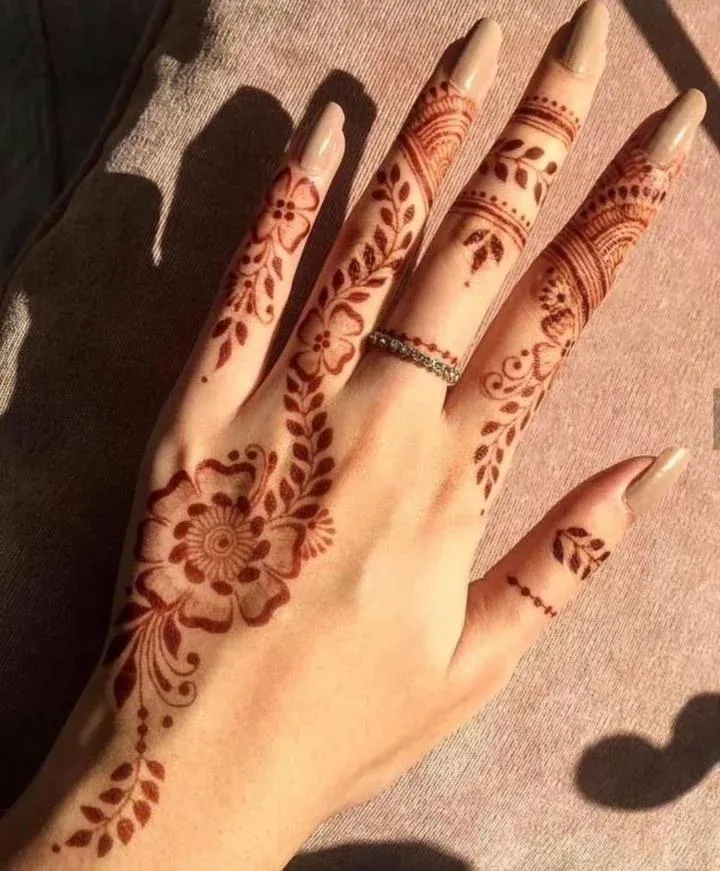 Finger Mehndi Design idea