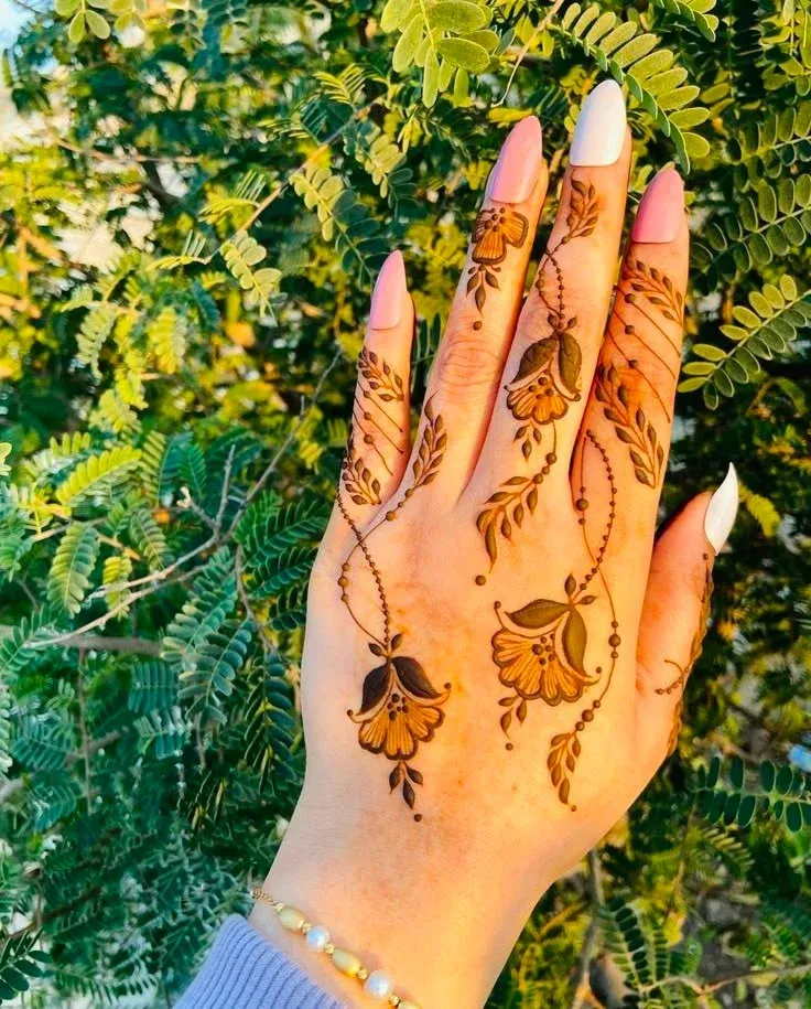 Finger Mehndi Design idea