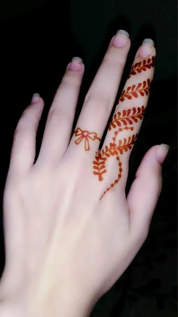 Finger Mehndi Design idea