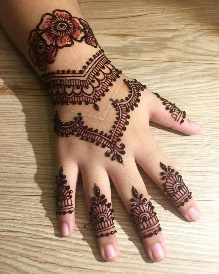 Simple Mehndi Designs for Kids idea