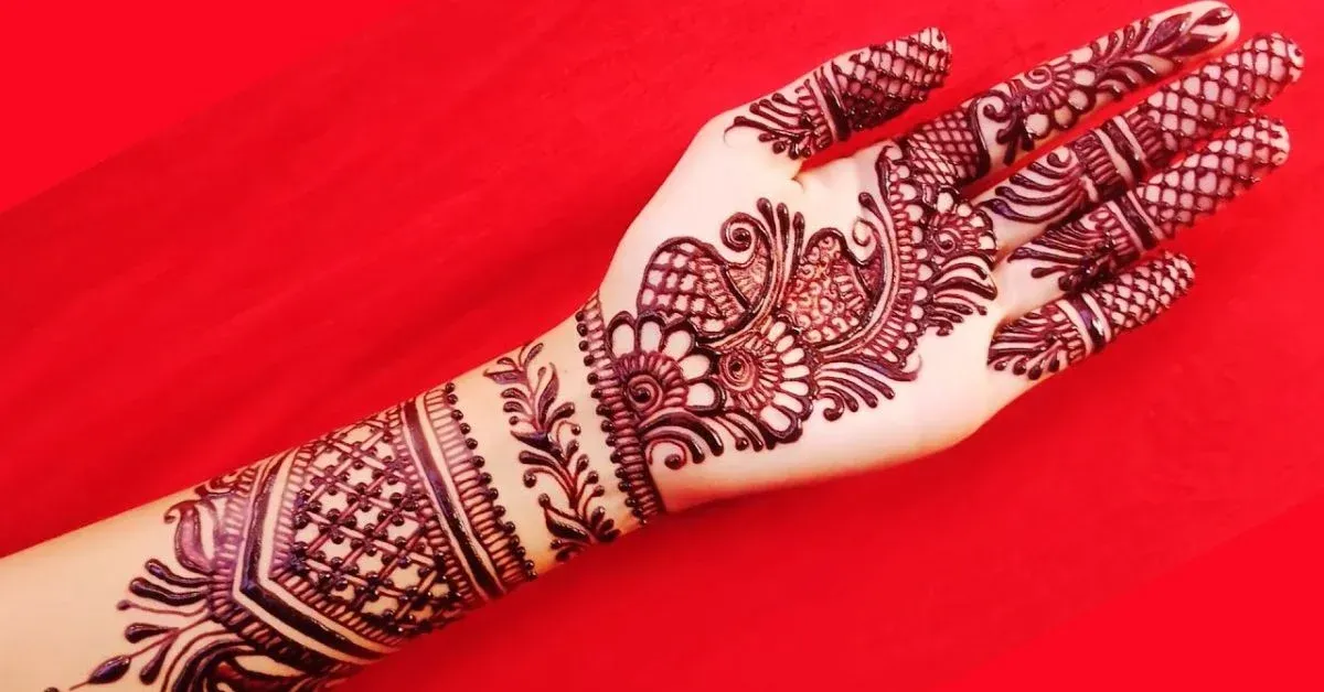 Modern Cute Mehndi Design idea